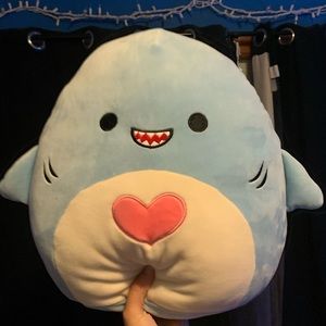 12” Heart Belly Rey Squishmallow!